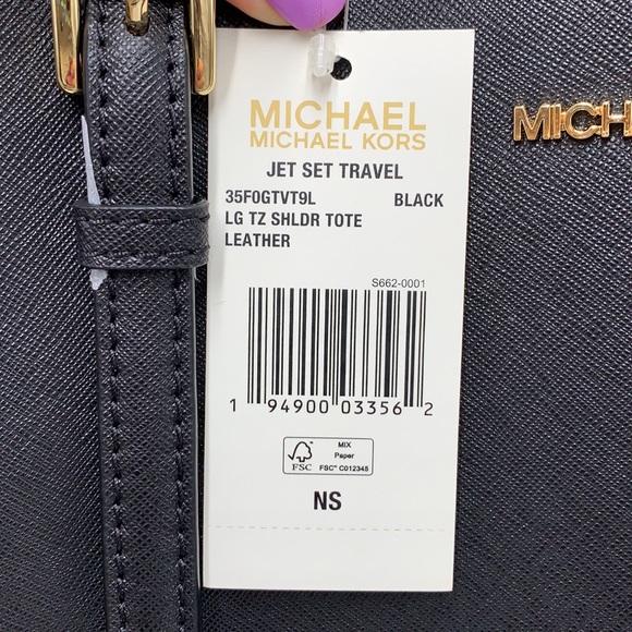 MICHAEL KORS BLACK COLOR
Jet Set Travel Large Saffiano Leather Tote Bag - Picture 14 of 14